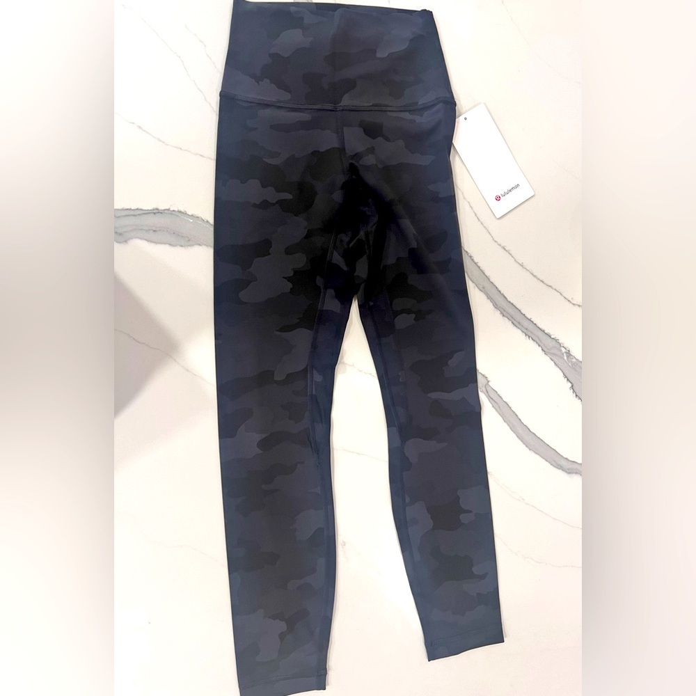Lululemon Align High Rise Pant 25”,  Size 2 in Camo